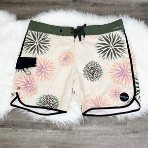 Quiksilver Mens 38 Tan Printed High Line Boardshorts Swim Trunks Surf Shorts